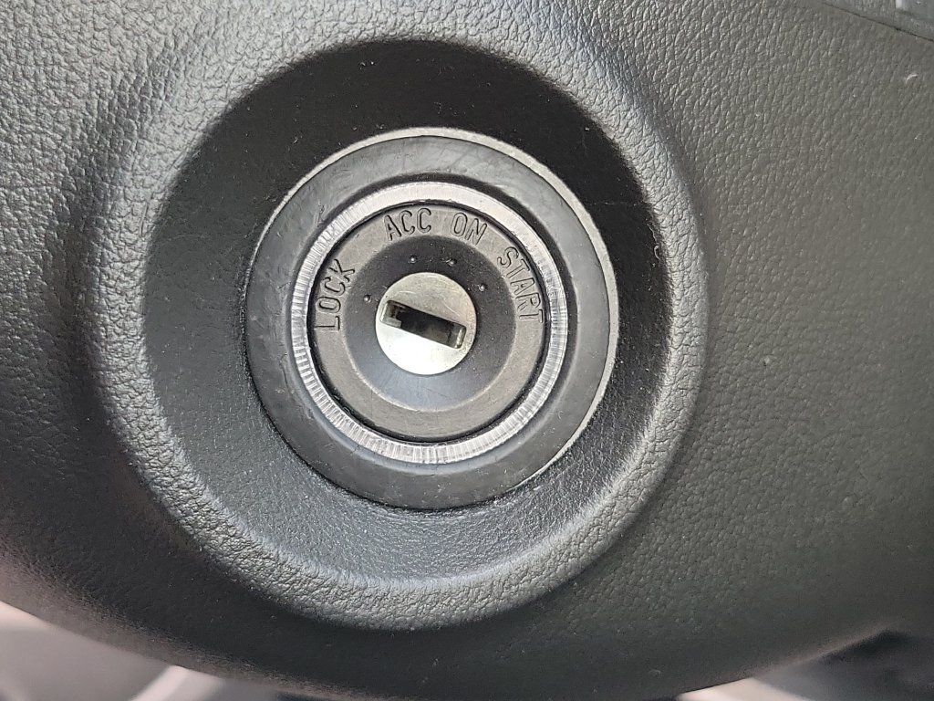 Used 2020 Hyundai Elantra SE FWD image 9