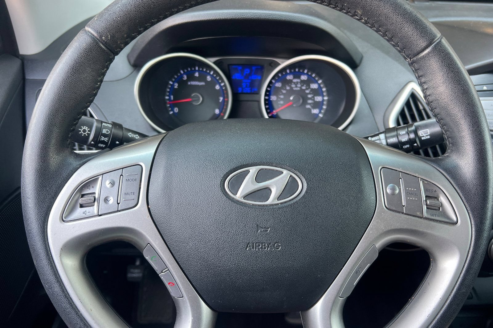 Used 2013 Hyundai Tucson GLS AWD/4WD image 22