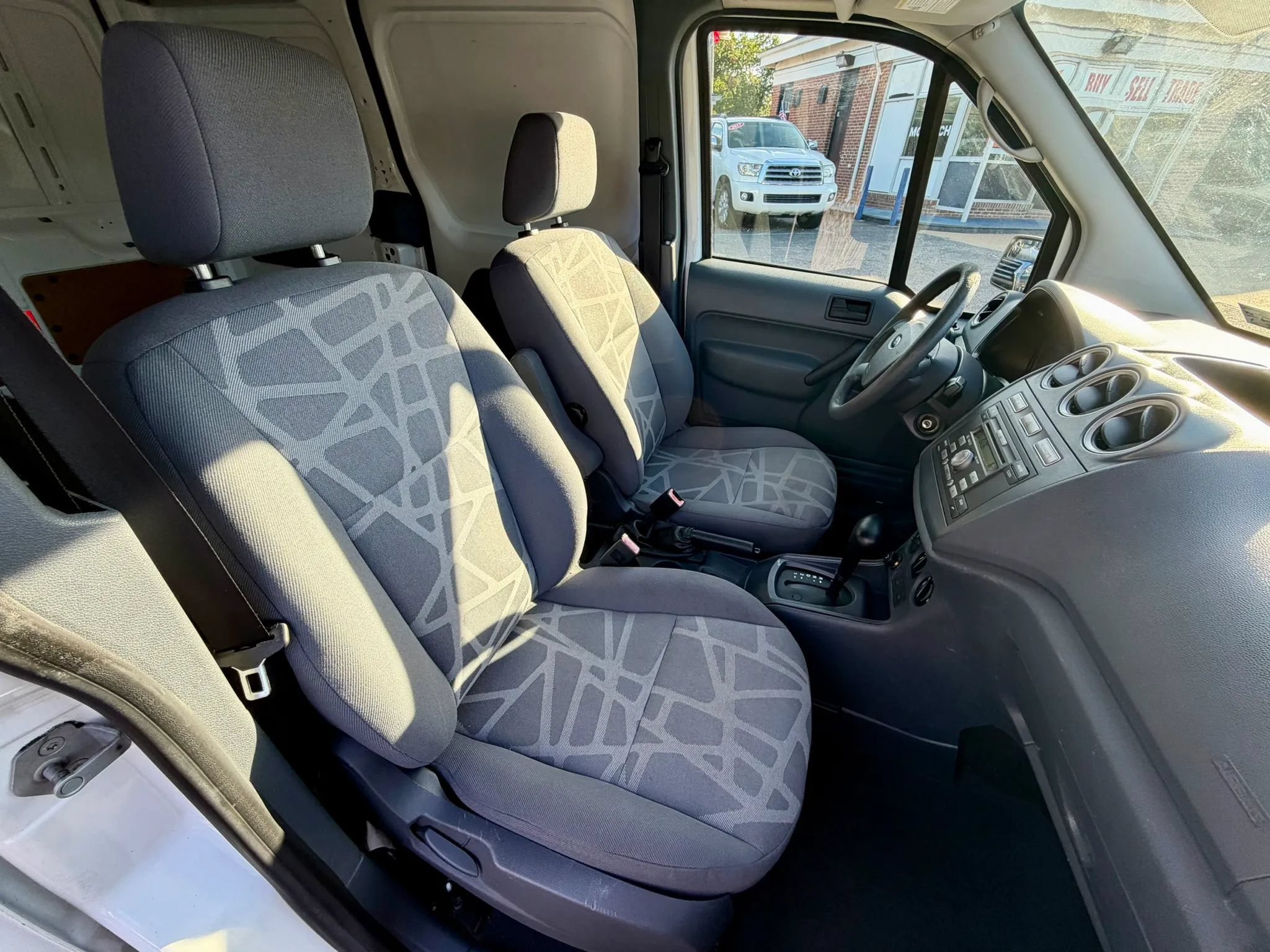 Used 2012 Ford Transit Connect XLT FWD image 8