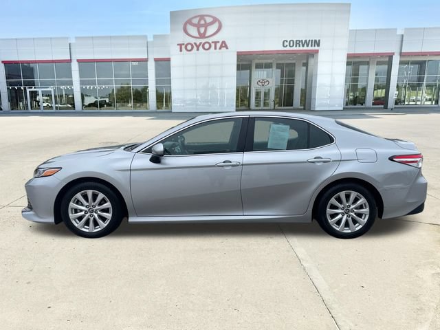 Used 2018 Toyota Camry LE FWD video 2