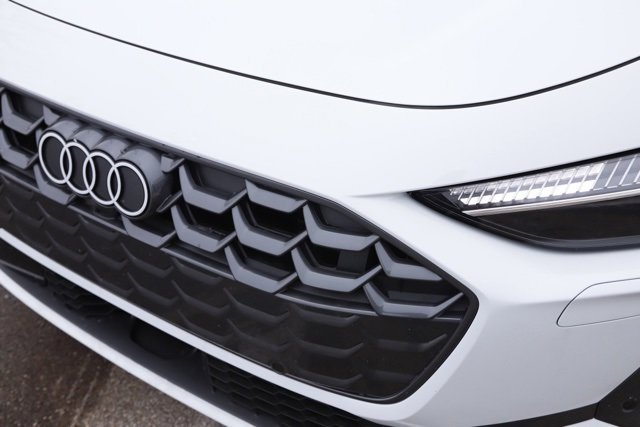 New 2025 Audi A5 2.0T Prestige image 9