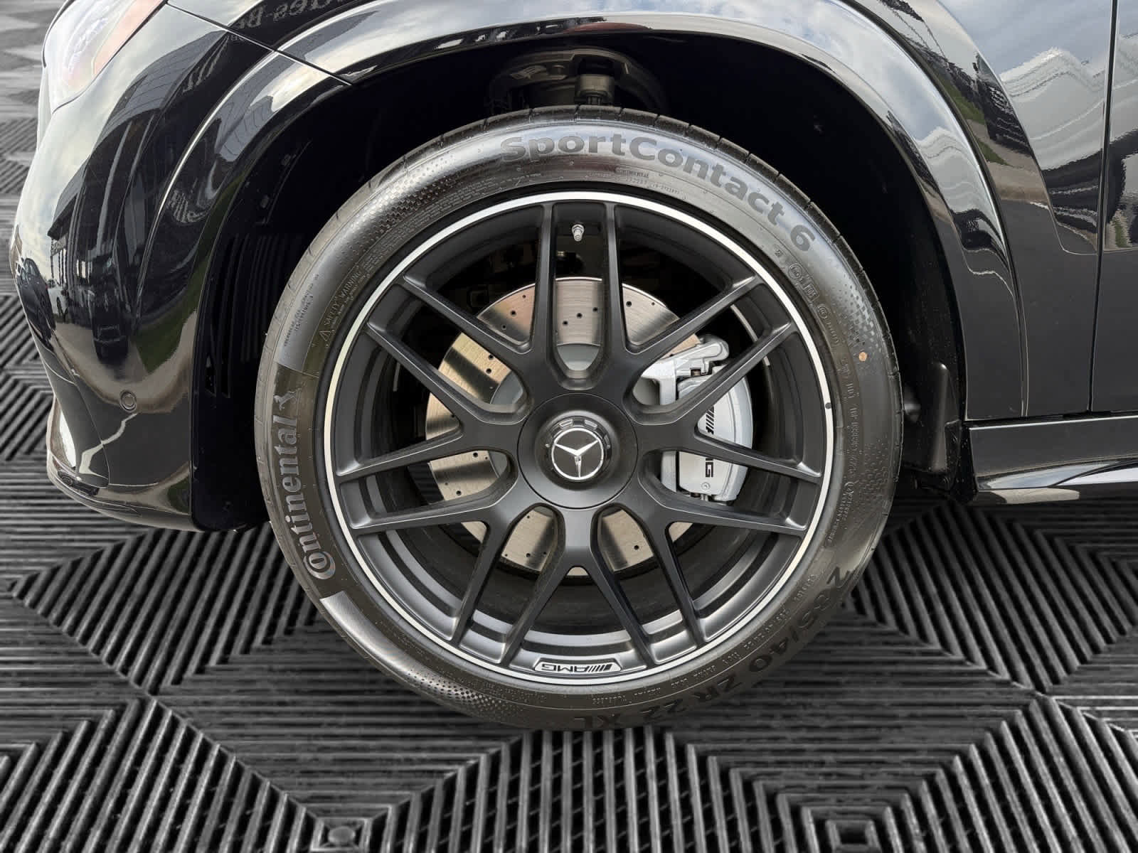 New 2026 Mercedes-Benz GLE 53 AMG 4MATIC Coupe image 9