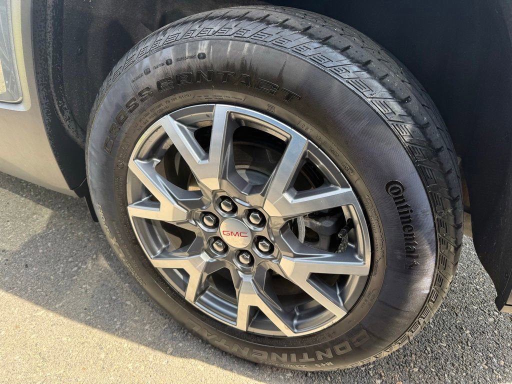 Used 2023 GMC Acadia SLT w/ Preferred Package AWD/4WD image 12