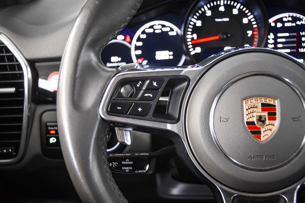 Certified 2020 Porsche Cayenne image 14
