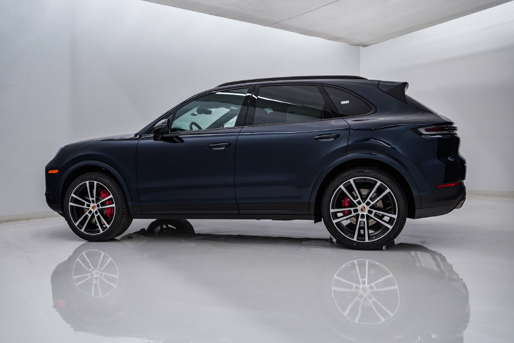 New 2026 Porsche Cayenne S AWD/4WD image 2