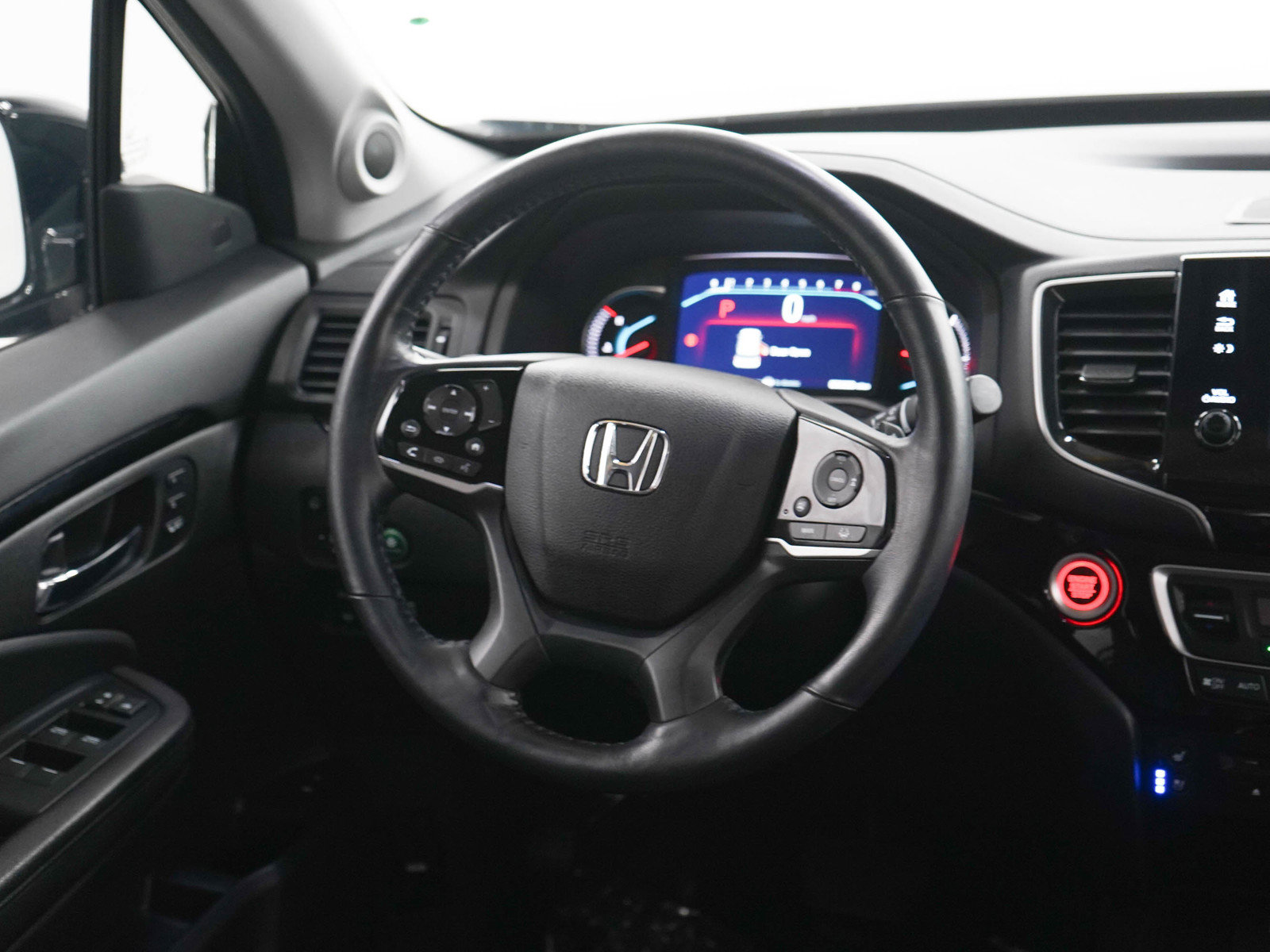 Used 2021 Honda Pilot Touring image 14