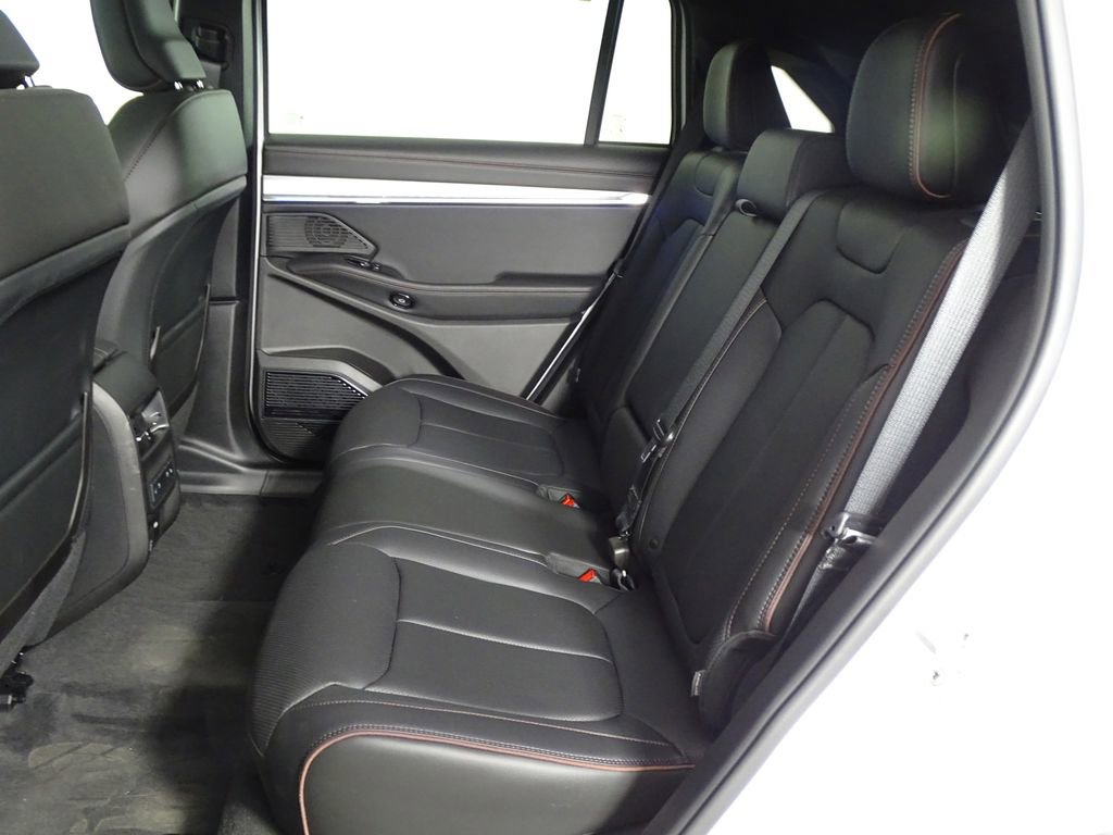 Used 2024 Jeep Wagoneer Launch Edition image 10