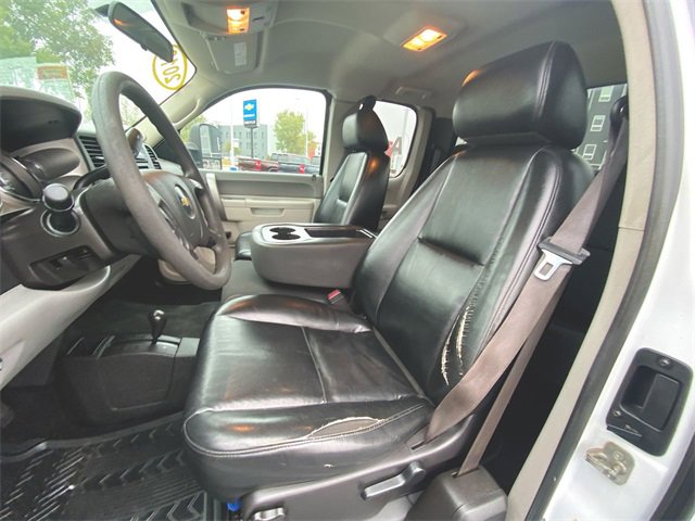 Used 2013 Chevrolet Silverado 2500 W/T w/ Snow Plow Prep Package image 16