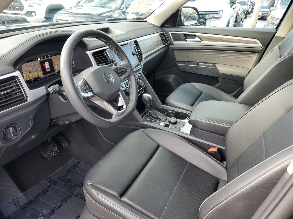 Used 2023 Volkswagen Atlas SEL image 16