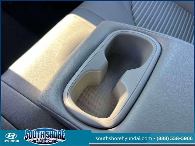 Used 2019 Toyota Camry SE image 16