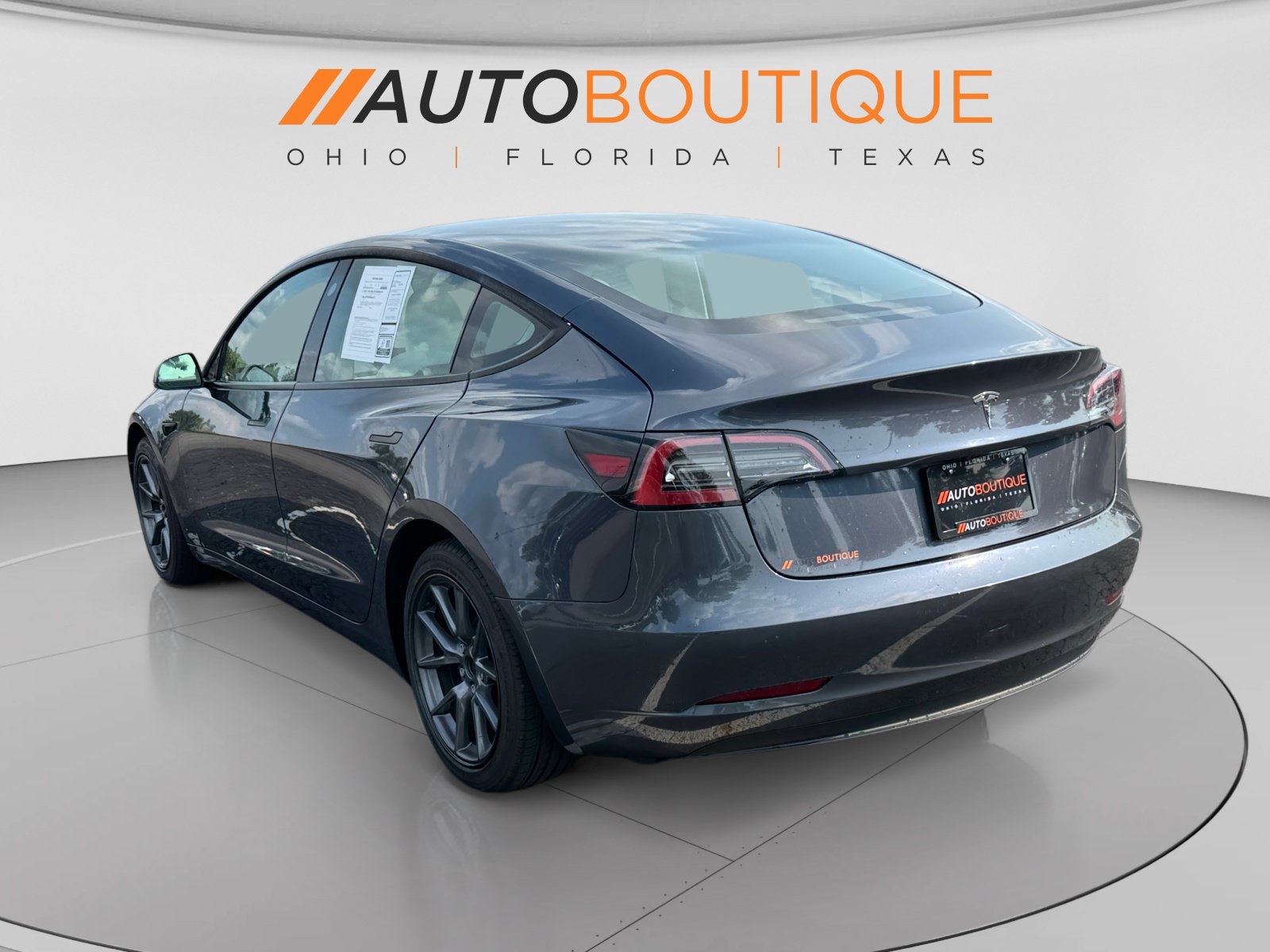 Used 2023 Tesla Model 3 Standard Range RWD image 3