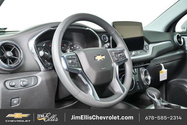 New 2026 Chevrolet Blazer LT w/ LPO, Floor Liner Package FWD image 5