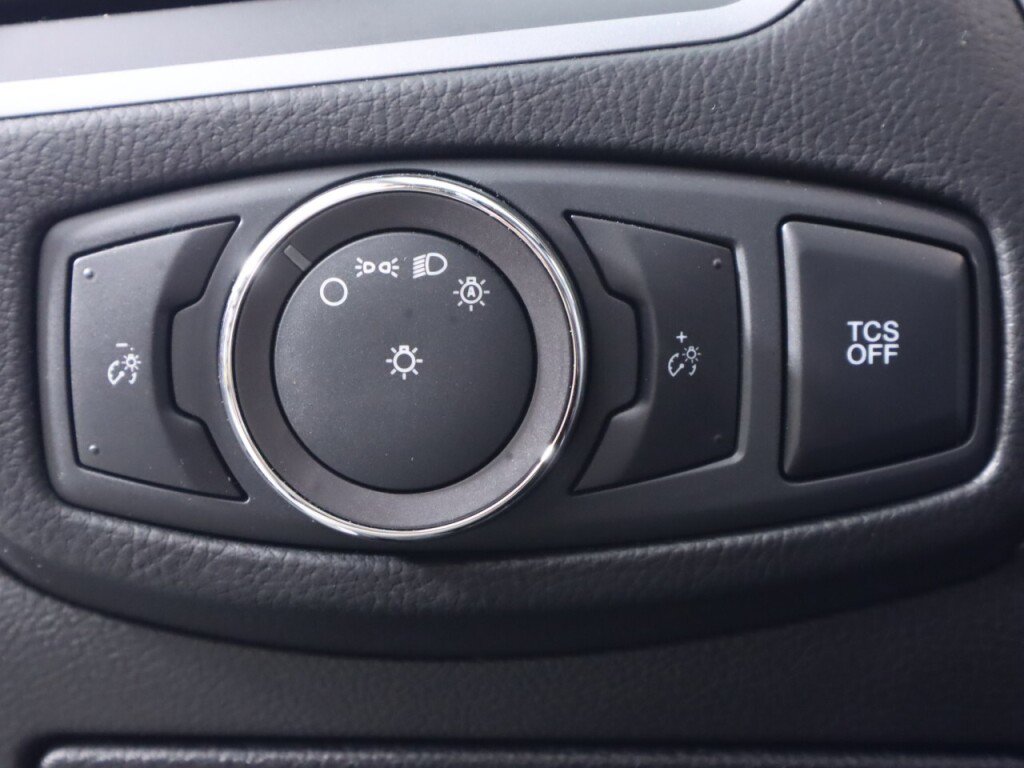 Used 2019 Ford Edge SE w/ SE Fleet Driver's Package FWD image 10
