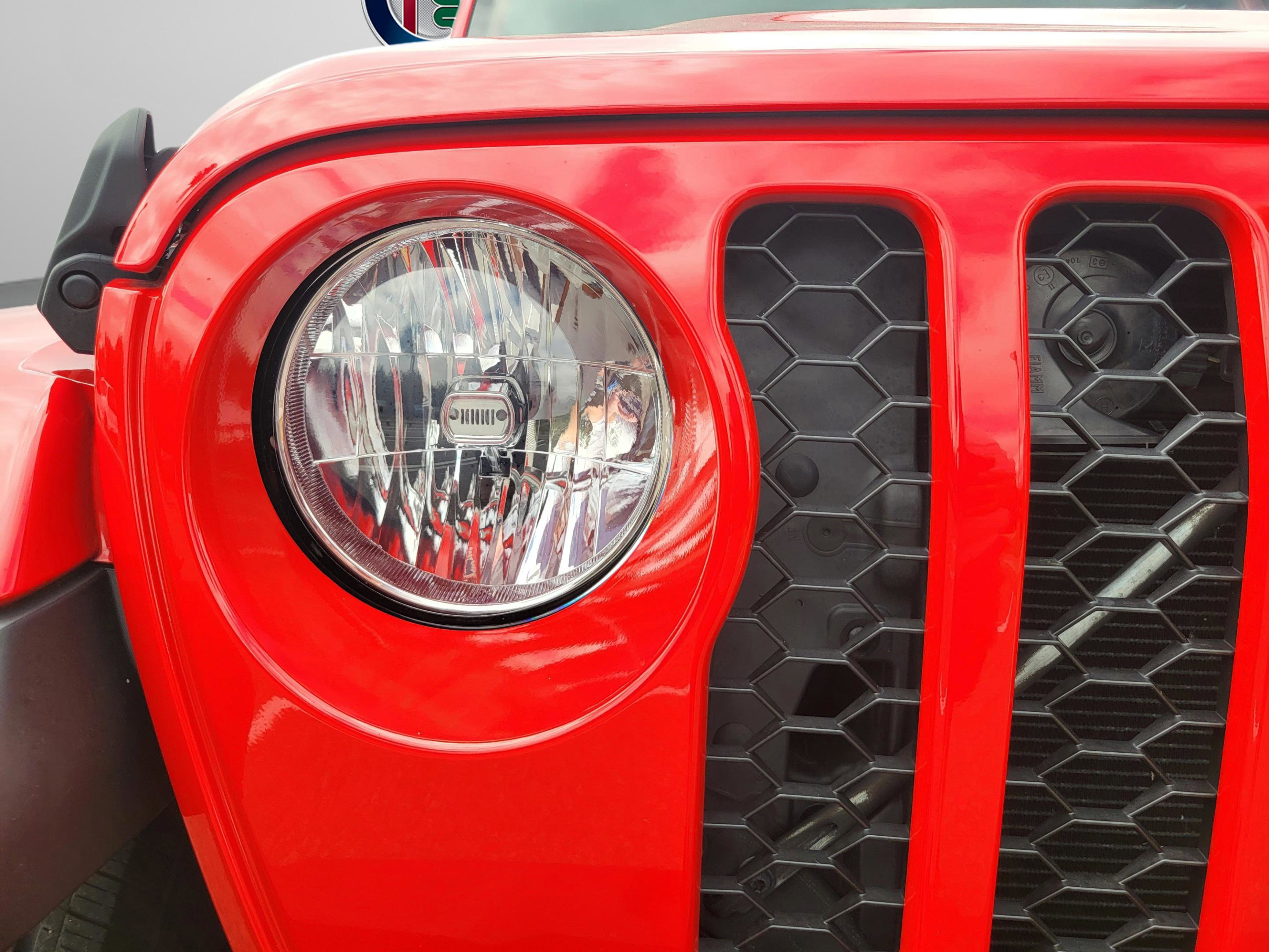 Used 2023 Jeep Gladiator Sport image 38