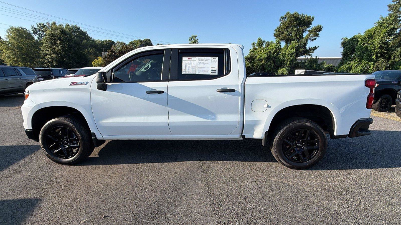 Used 2023 Chevrolet Silverado 1500 Custom Trail Boss AWD/4WD image 11