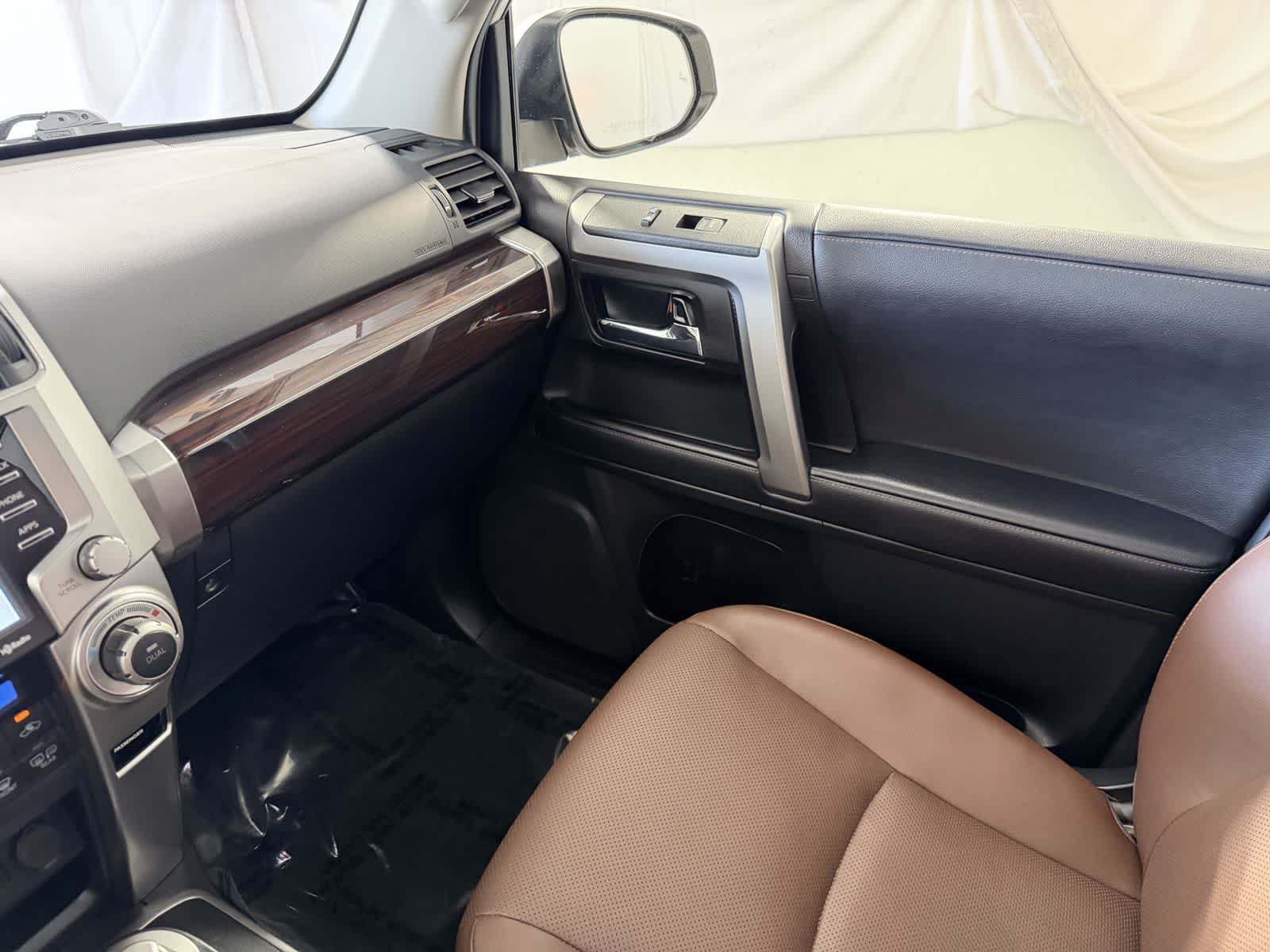 Used 2023 Toyota 4Runner Limited AWD/4WD image 24