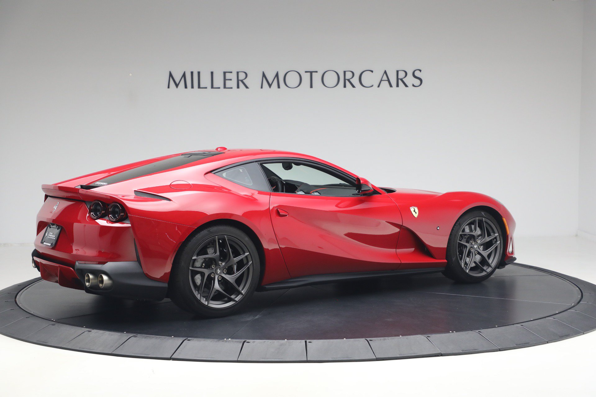 Certified 2018 Ferrari 812 Superfast RWD image 8