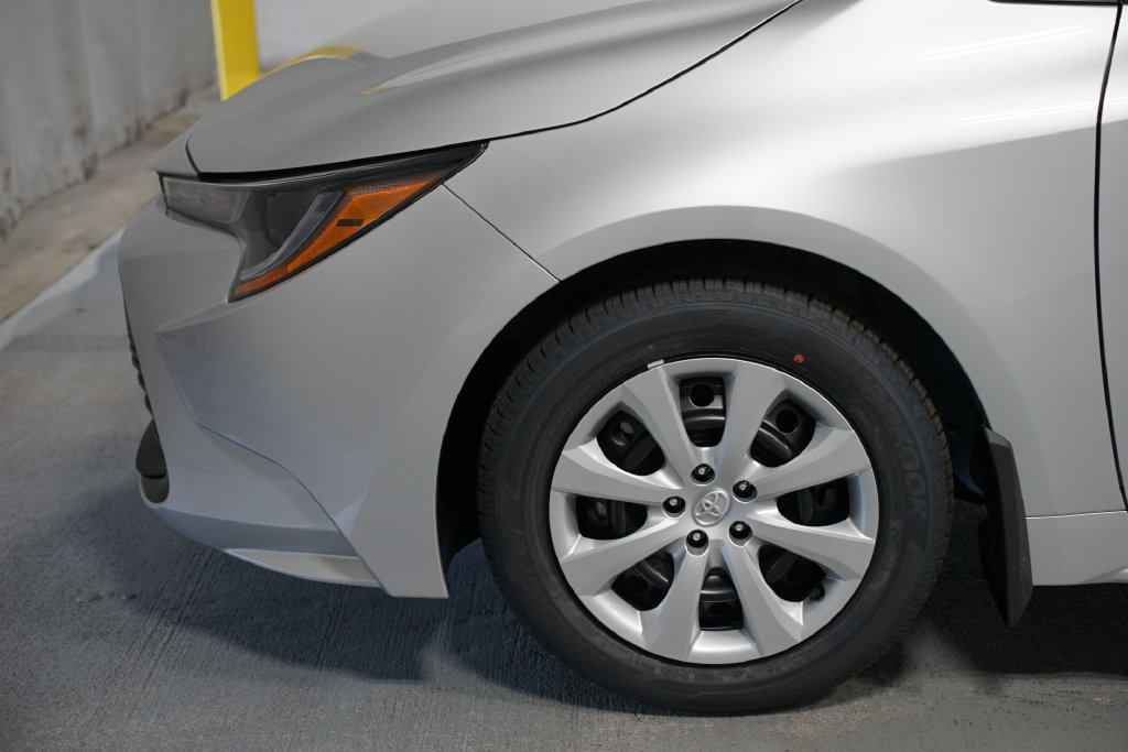 New 2027 Toyota Corolla LE FWD image 5