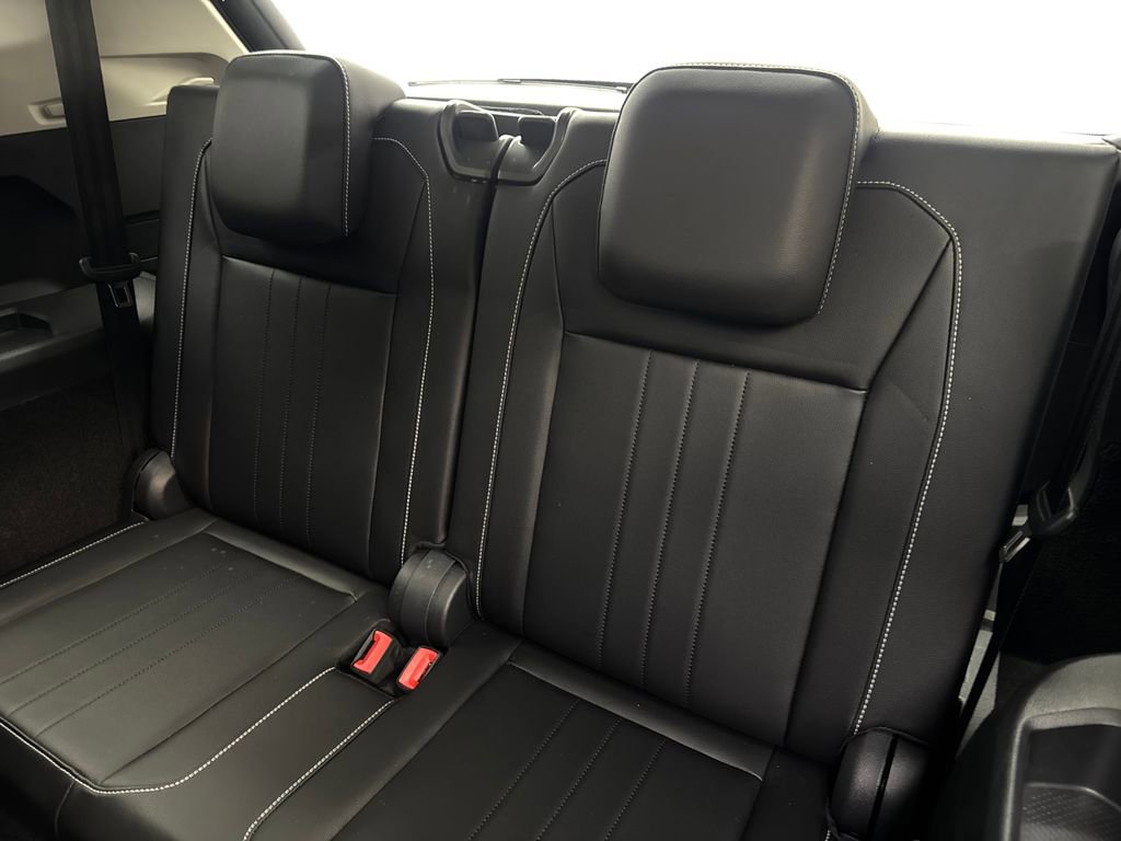 Used 2024 Volkswagen Tiguan SE FWD image 40