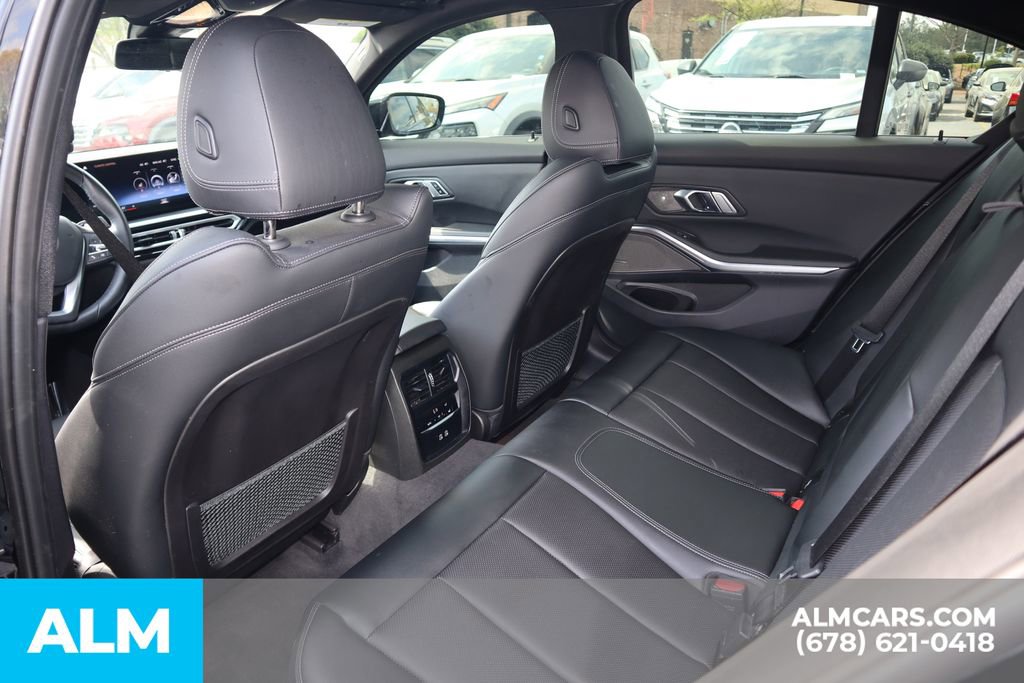 Used 2023 BMW 330i Sedan w/ Premium Package image 19