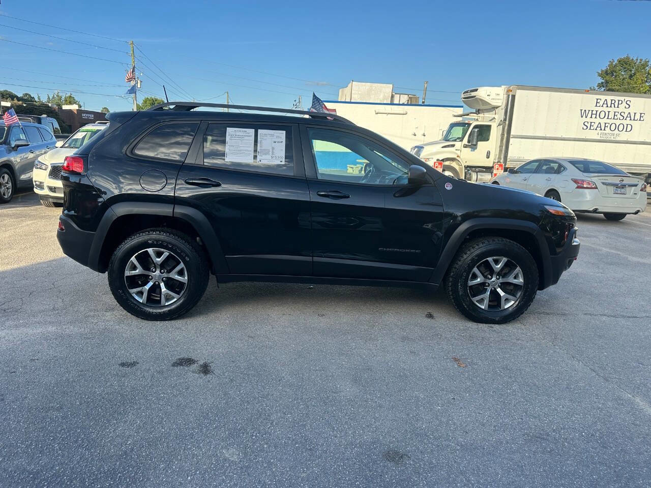 Used 2016 Jeep Cherokee Trailhawk w/ Comfort/Convenience Group image 20