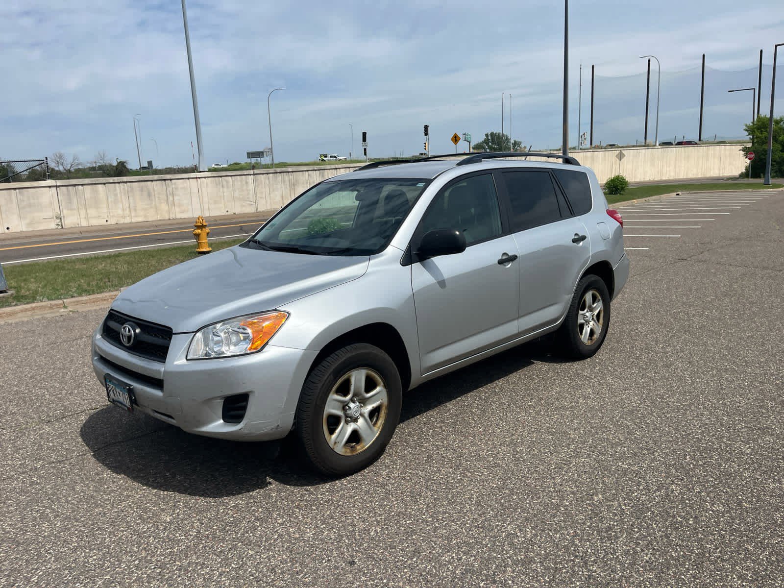 Used 2012 Toyota RAV4 4WD w/ Value Pkg image 3