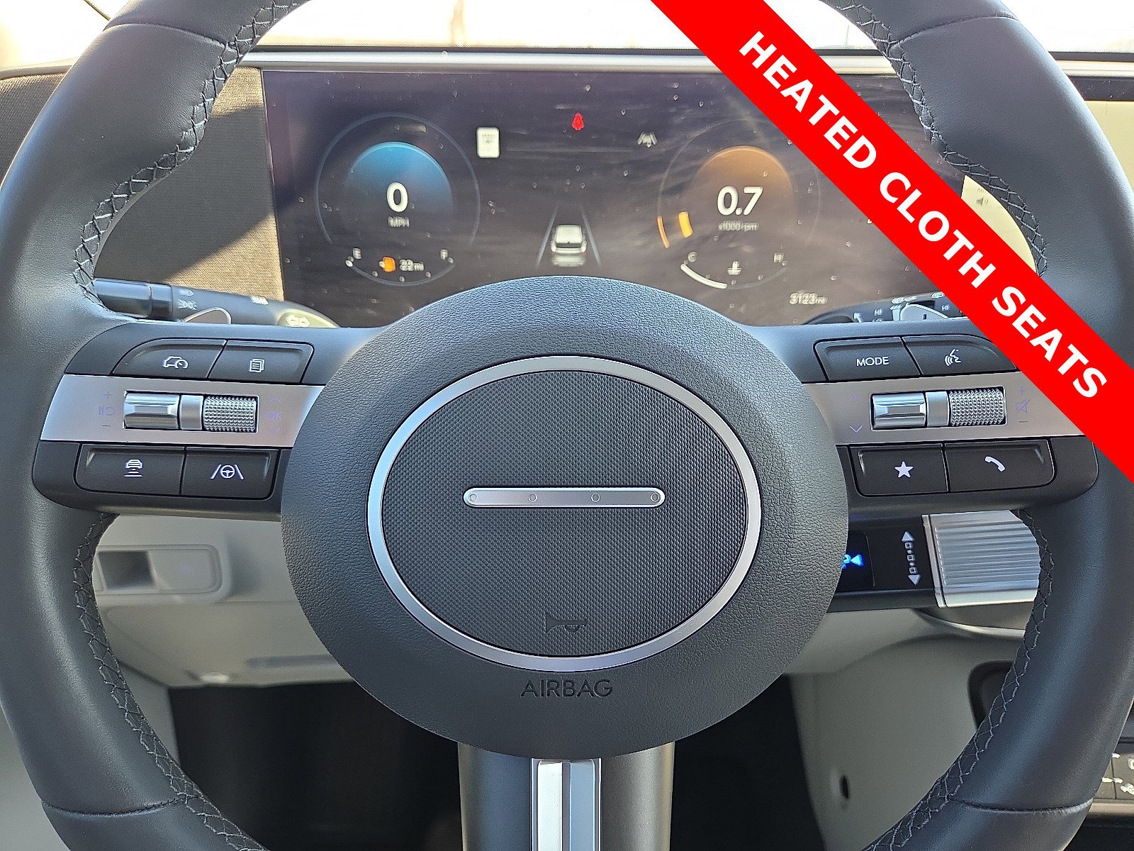 Used 2025 Hyundai Kona SEL image 24