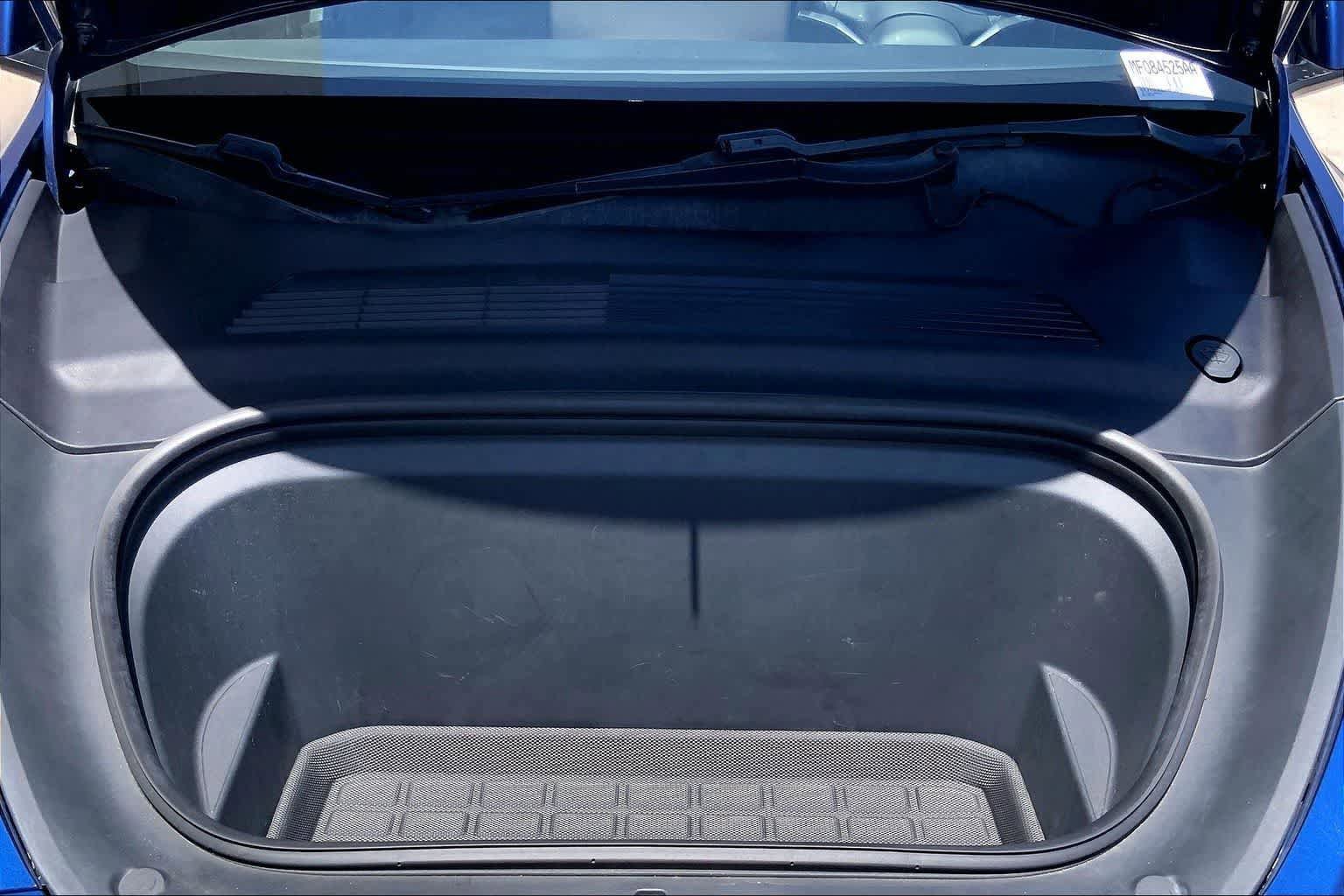 Used 2021 Tesla Model Y Long Range image 10