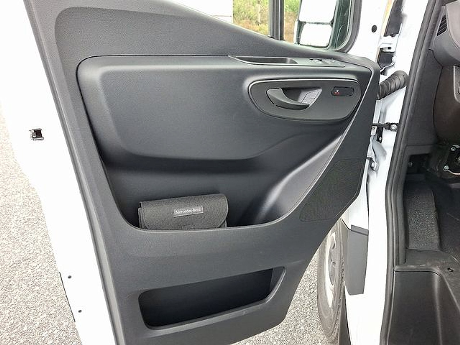 Used 2026 Mercedes-Benz Sprinter 2500 image 11