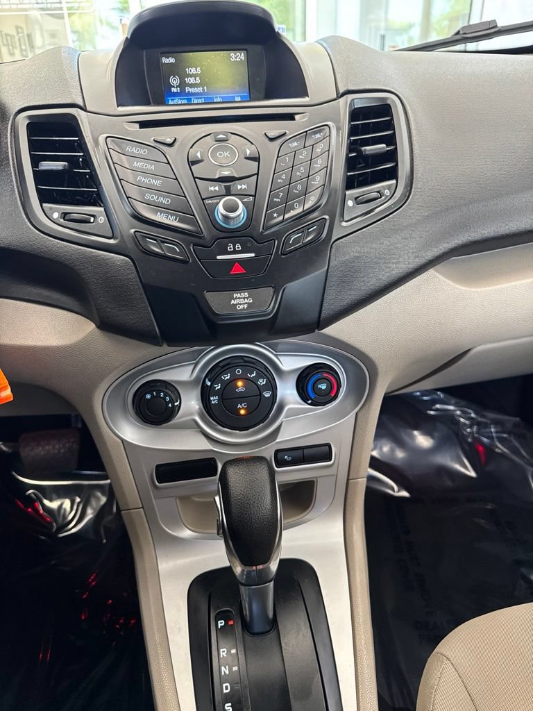Used 2018 Ford Fiesta SE FWD image 14
