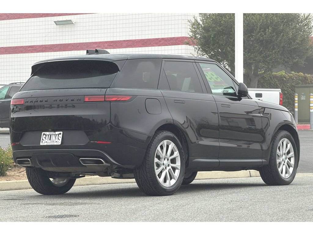 Used 2025 Land Rover Range Rover Sport SE AWD/4WD image 4