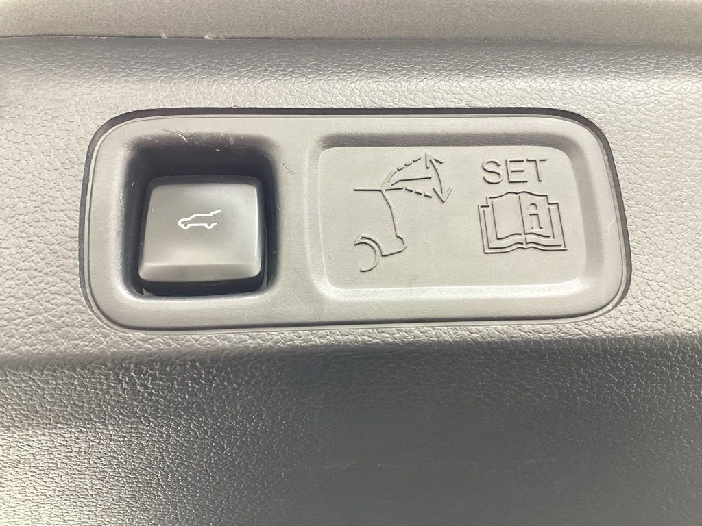 Used 2024 Ford Expedition Max Limited image 18