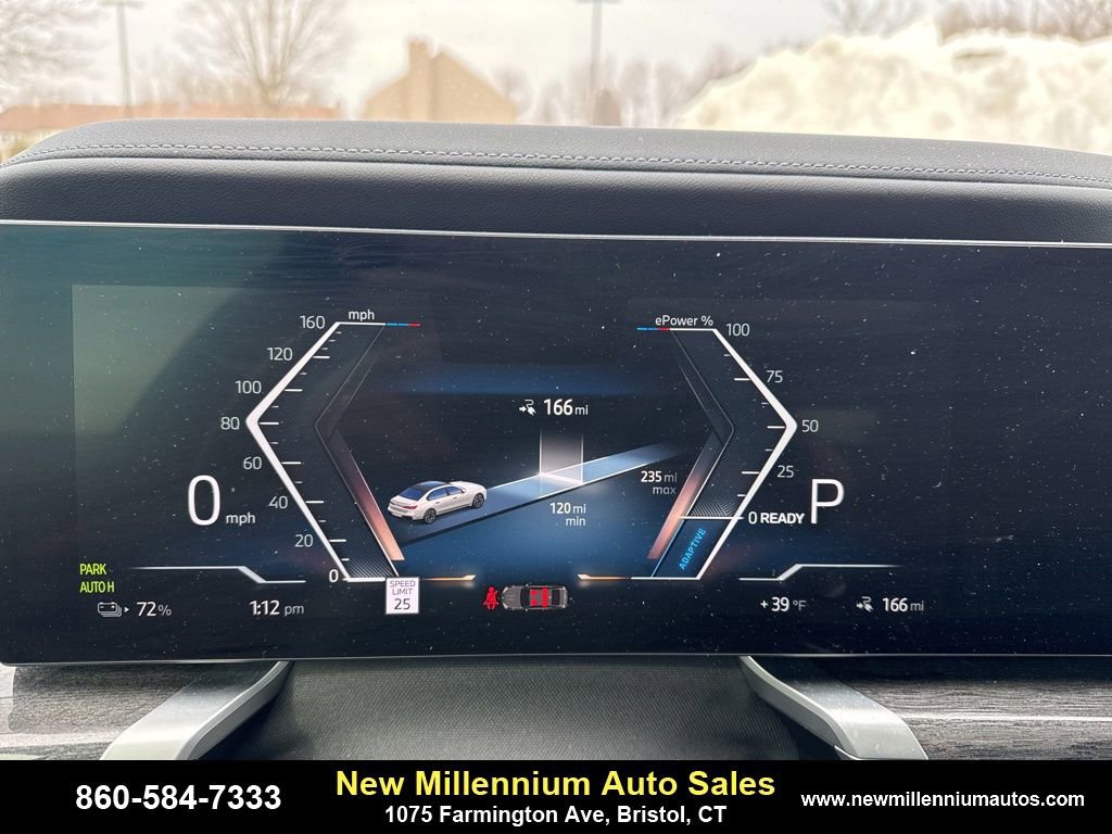 Used 2023 BMW i7 xDrive60 image 12