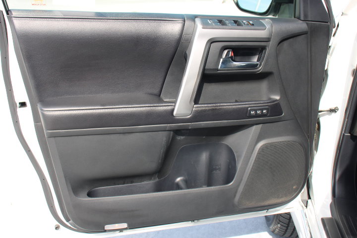 Used 2017 Toyota 4Runner Limited image 11