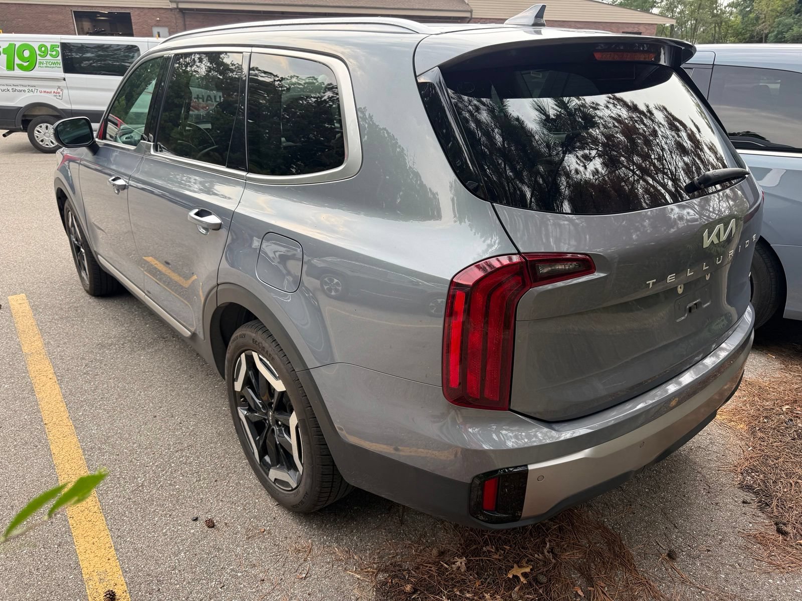 Used 2025 Kia Telluride S AWD/4WD image 4