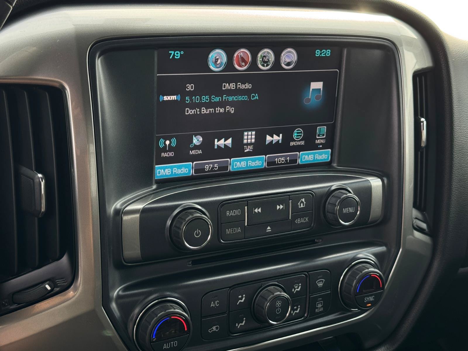 Used 2018 Chevrolet Silverado 1500 LT w/ All Star Edition AWD/4WD image 17