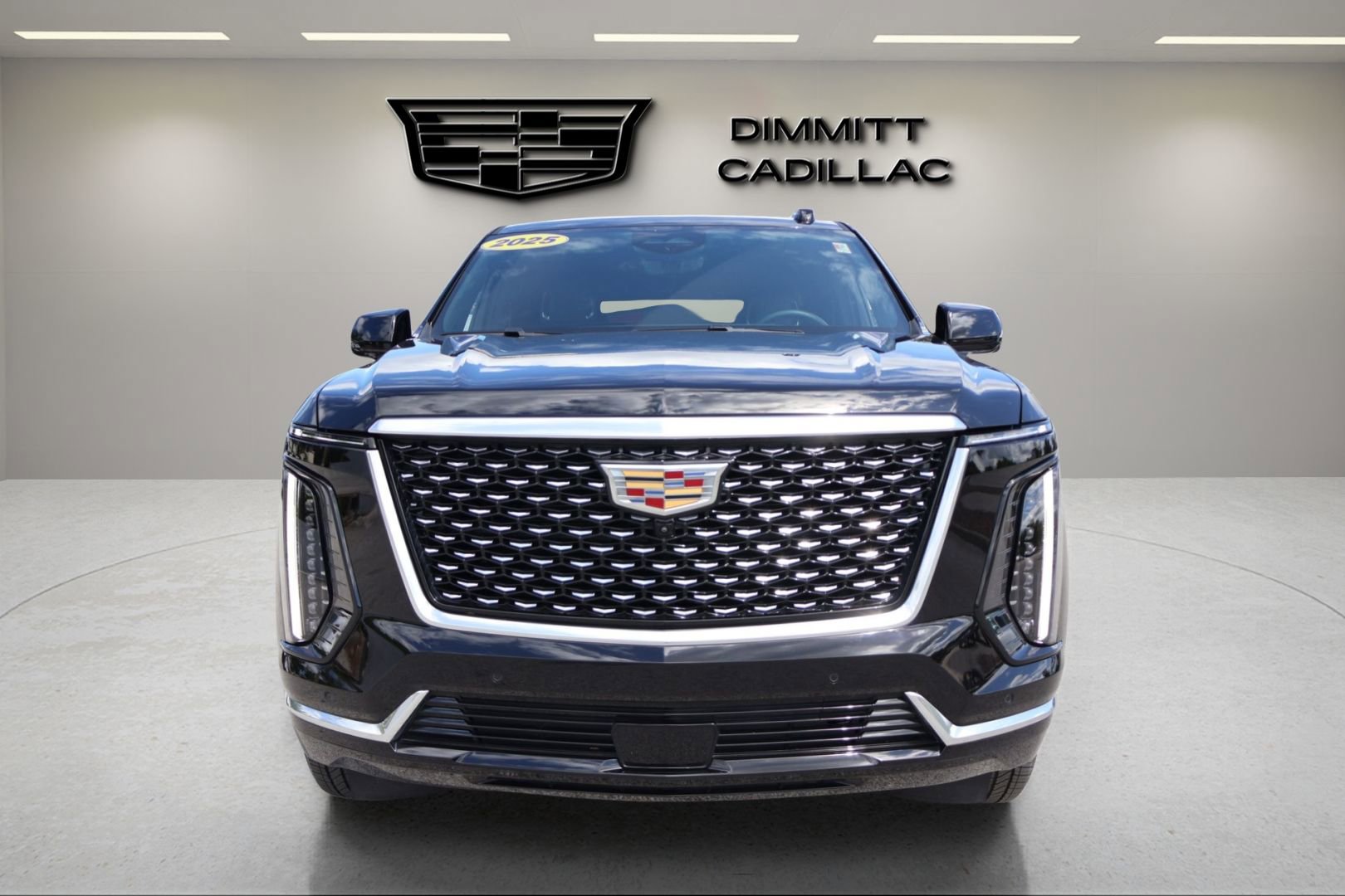 Used 2025 Cadillac Escalade Premium Luxury AWD/4WD image 8