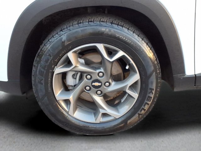 Used 2025 Chevrolet Trax LT w/ Driver Confidence Package FWD image 10