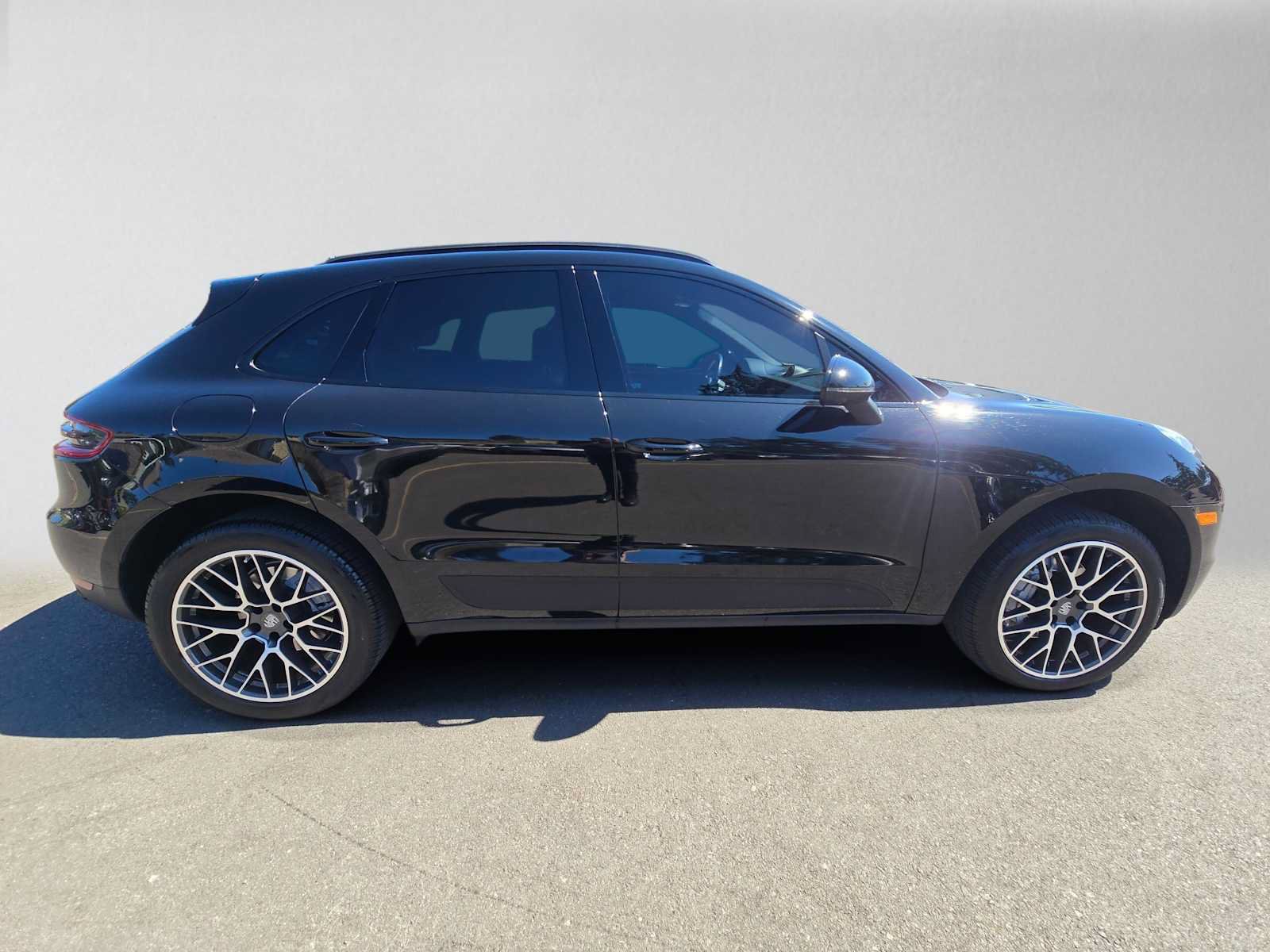 Used 2016 Porsche Macan S AWD/4WD image 2