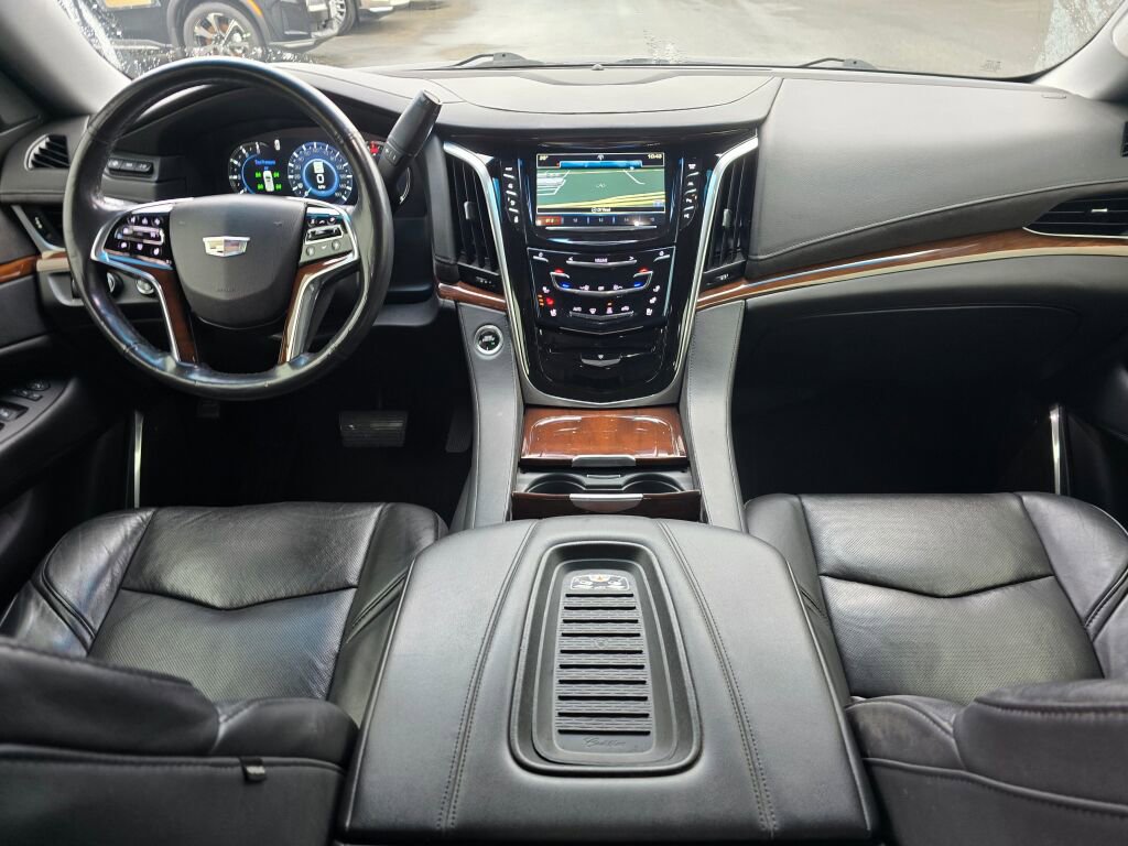 Used 2019 Cadillac Escalade Luxury image 21