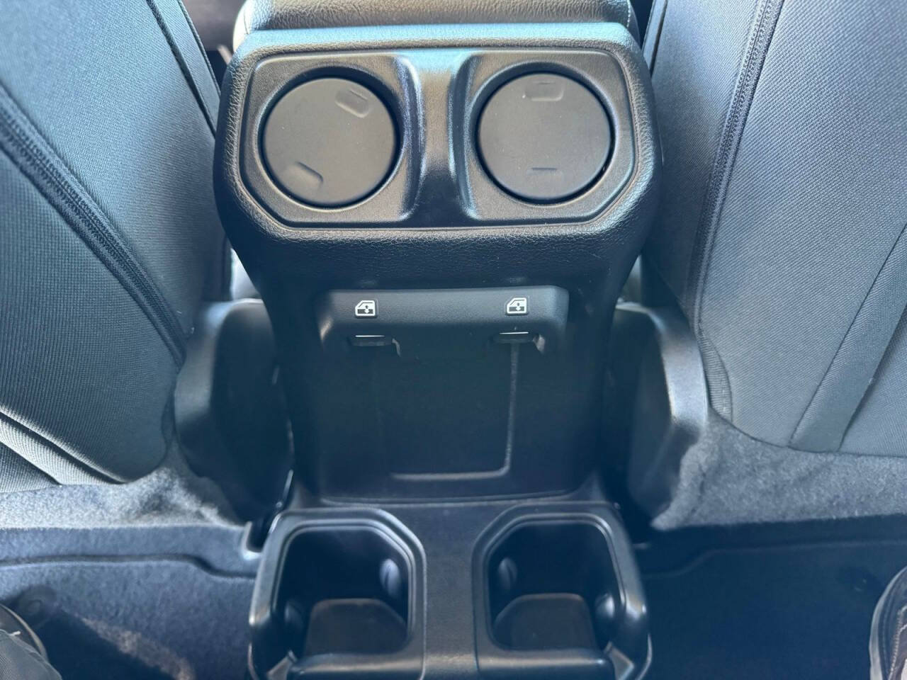Used 2021 Jeep Wrangler Unlimited Sport w/ Uconnect 4C Nav & Sound Group AWD/4WD image 30