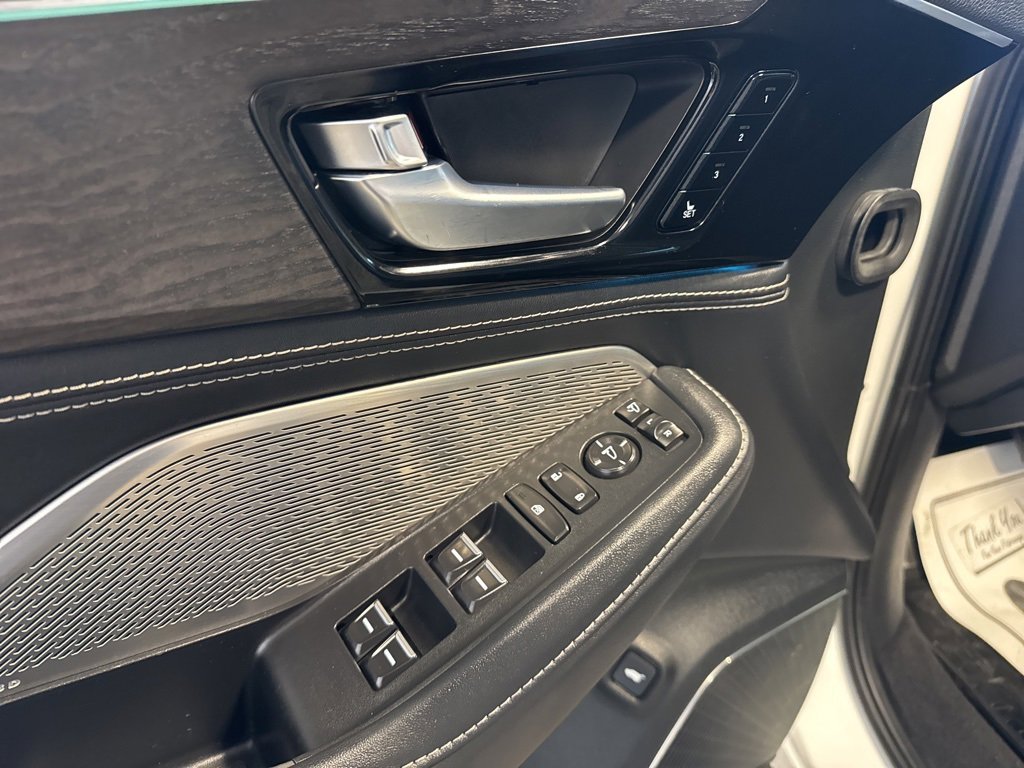 Used 2022 Acura MDX SH-AWD w/ Advance Package image 21