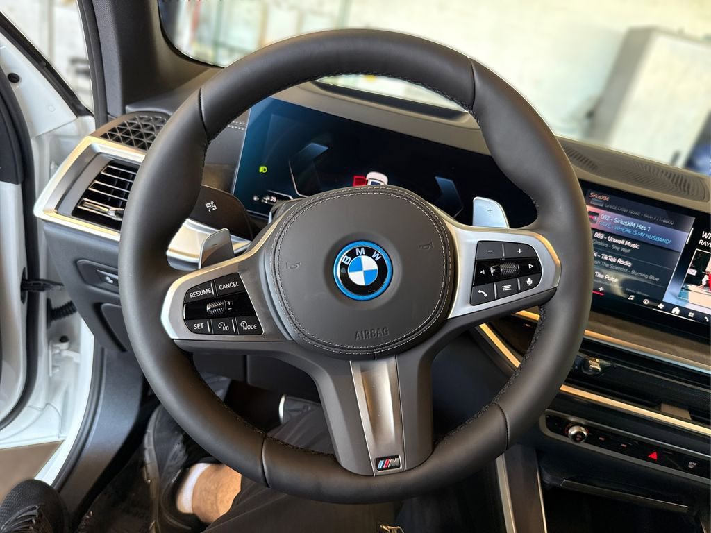 New 2026 BMW X5 xDrive50e w/ M Sport Package image 23