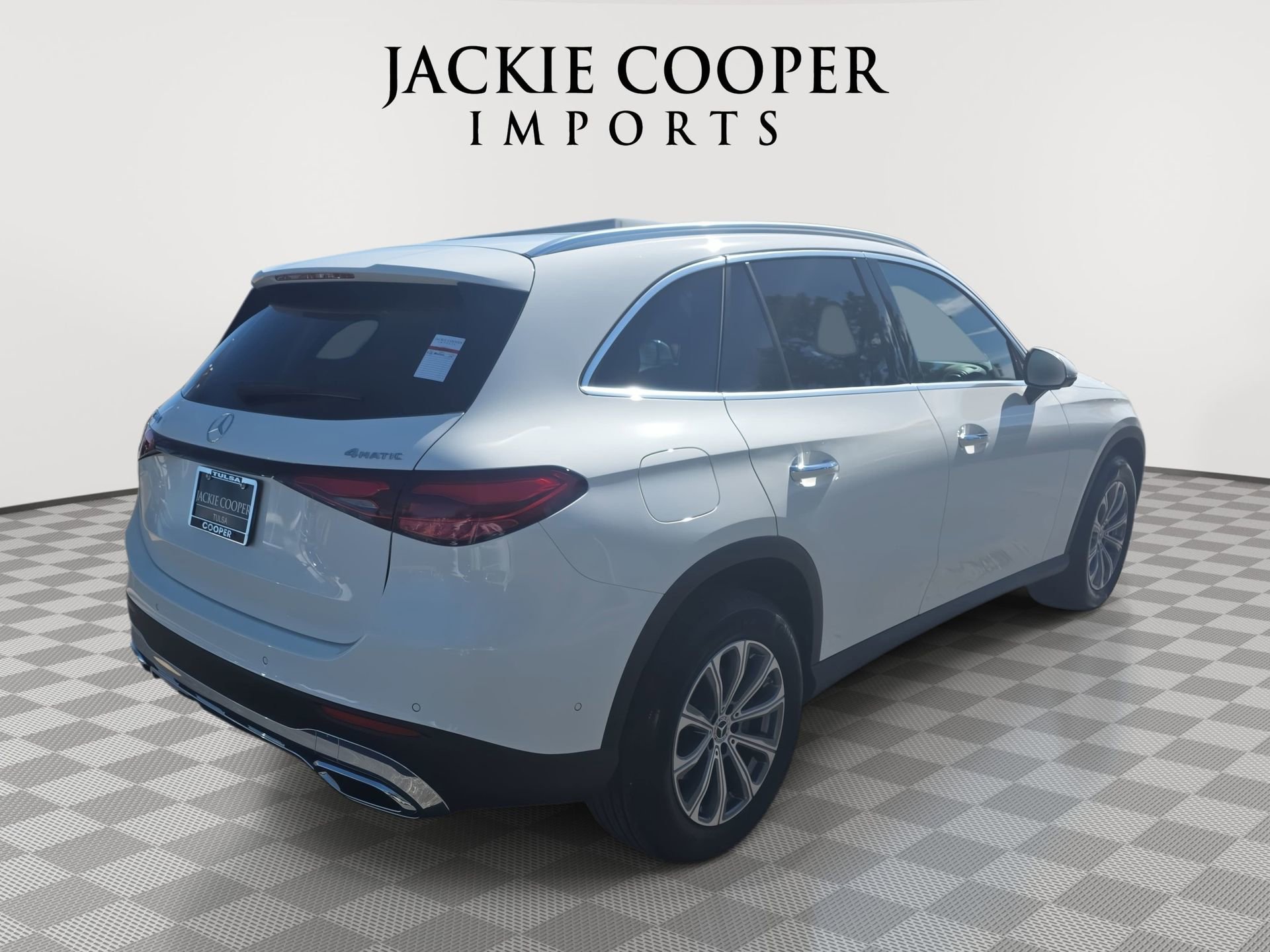 Certified 2025 Mercedes-Benz GLC 300 4MATIC image 5