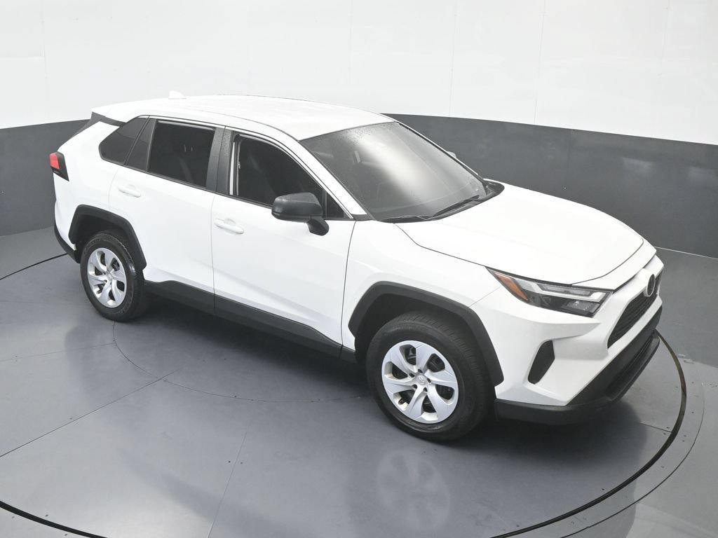 Used 2025 Toyota RAV4 LE AWD/4WD image 49
