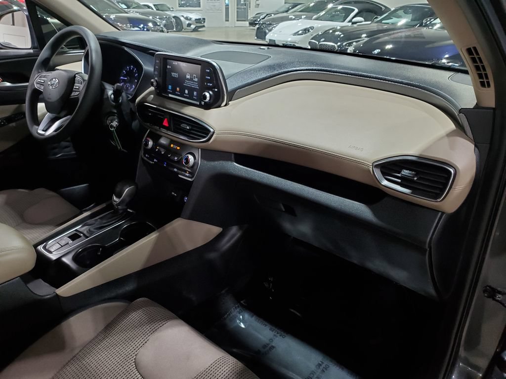 Used 2020 Hyundai Santa Fe SE FWD image 14