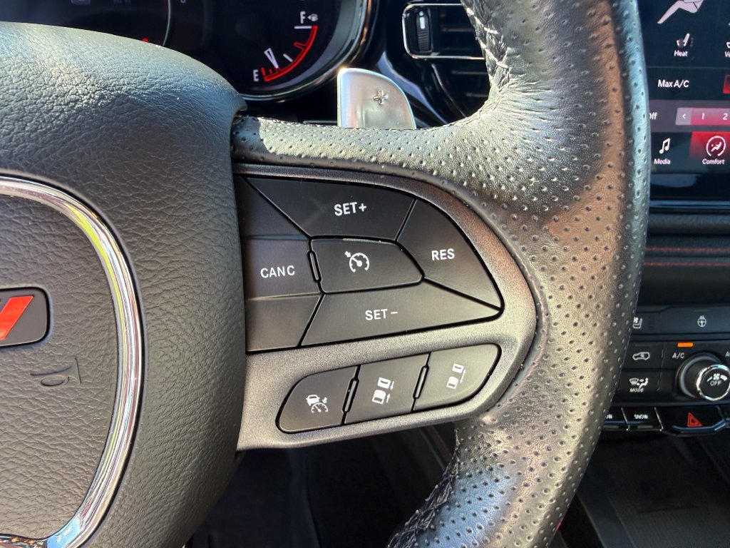 Used 2023 Dodge Durango R/T w/ Tow 'N Go Package AWD/4WD image 31