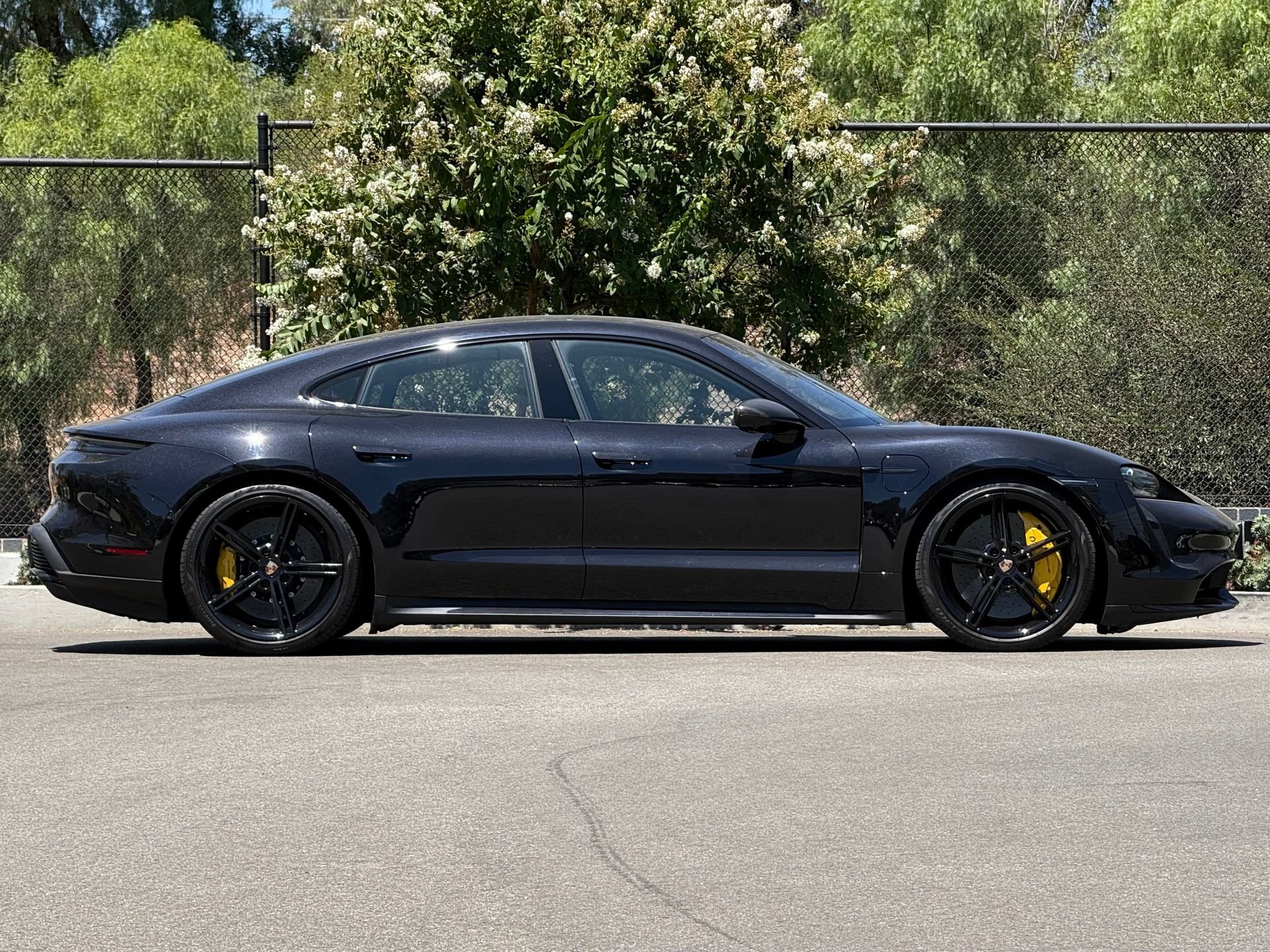 Certified 2020 Porsche Taycan Turbo AWD/4WD image 8