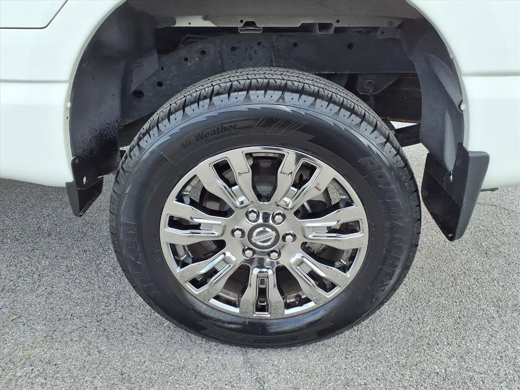 Certified 2022 Nissan Titan S image 4