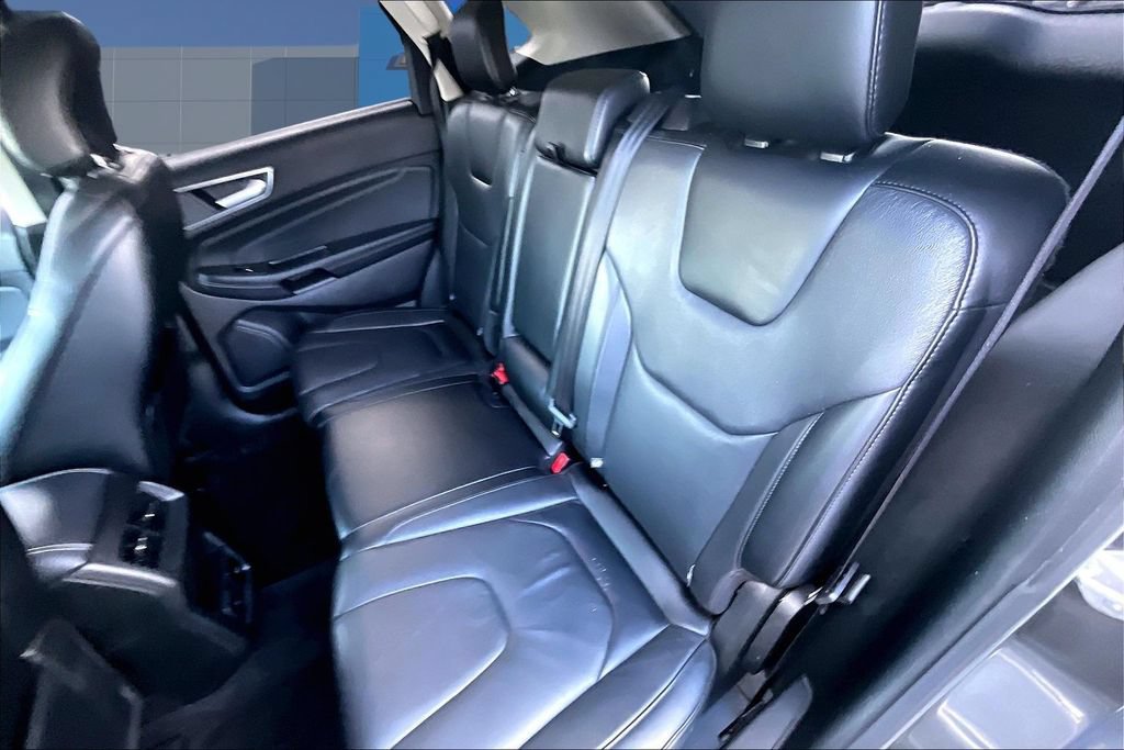 Used 2019 Ford Edge Titanium AWD/4WD image 22